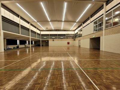 Thornlie Community Centre - sports hall 2