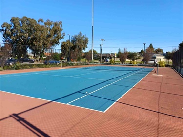 Mills-Park-tennis1.jpeg
