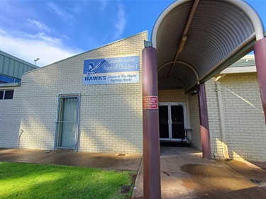 Sutherlands-Park-C-Gosnells-Hawks-entrance.jpg