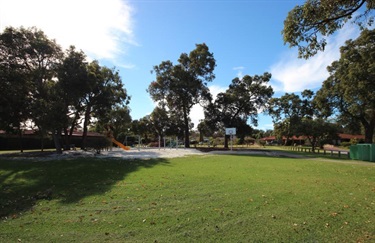 Heather Street Reserve1