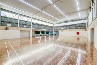 Homestead-Park-Centre-Interior-Sports-Court-1.jpg