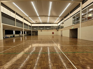 Thornlie Community Centre sports hall 2