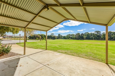 Huntingdale-Community-Centre-Exterior-Foyer.jpg