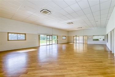 Huntingdale-Community-Centre-Interior-Lesser-Hall.jpg
