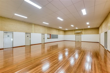 Maddingtion-Community-Centre-Interior-Lesser-Hall-3.jpg