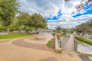 The-Agonis-Town-Square-ramp.jpg