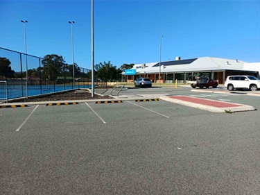 Thornlie-Park-Centre-outdoors.jpeg