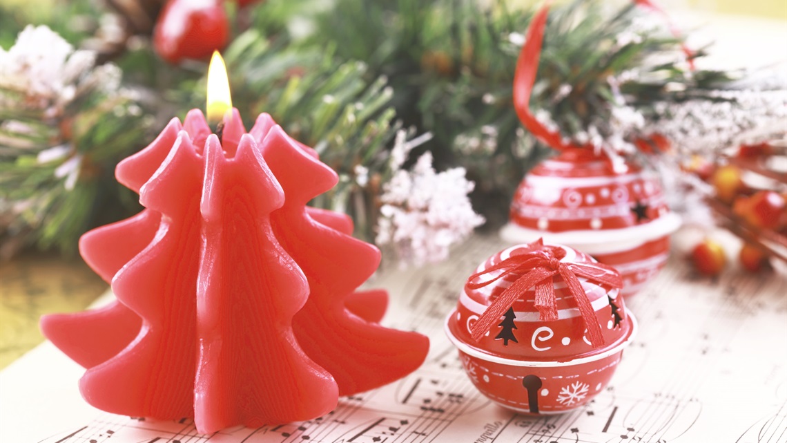 Christmas candle.jpg