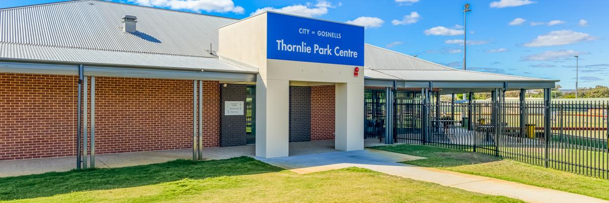 Entrance to Thornlie Park Centre 