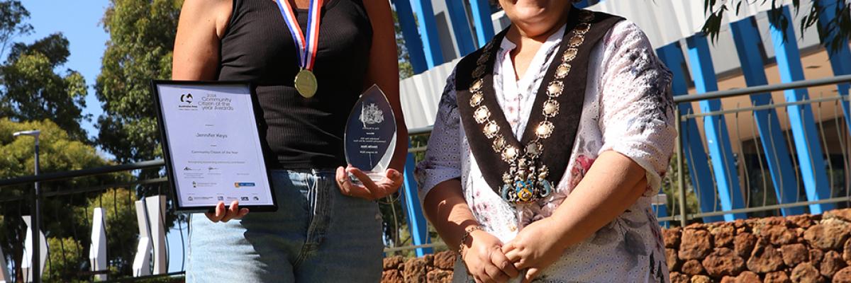 City of Gosnells Citizen of the Year Jennifer Keys (left) and City of Gosnells Mayor Terresa Lynes (right)