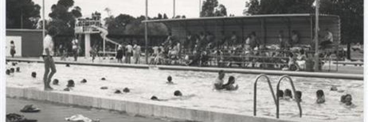 Historic photo of Thornlie Swimming Pool
